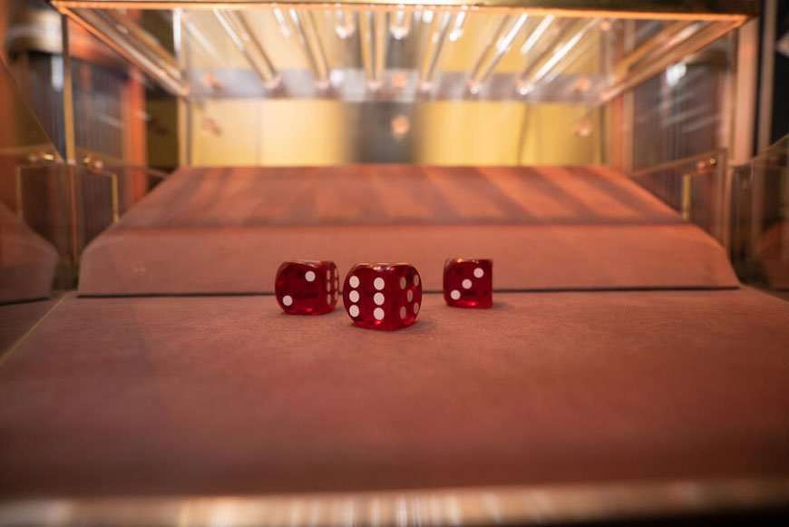 Lightning-dice-dices